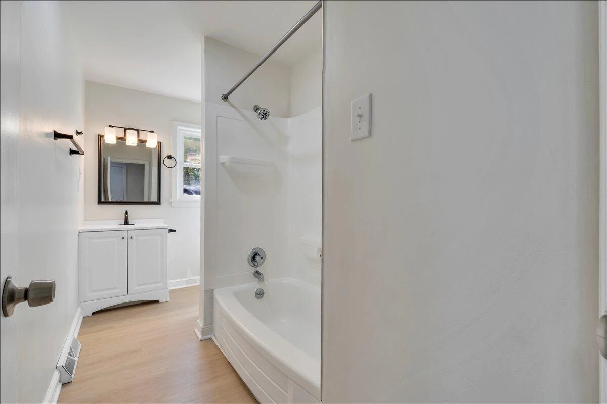 3127 Kershaw RD NW - Photo 14