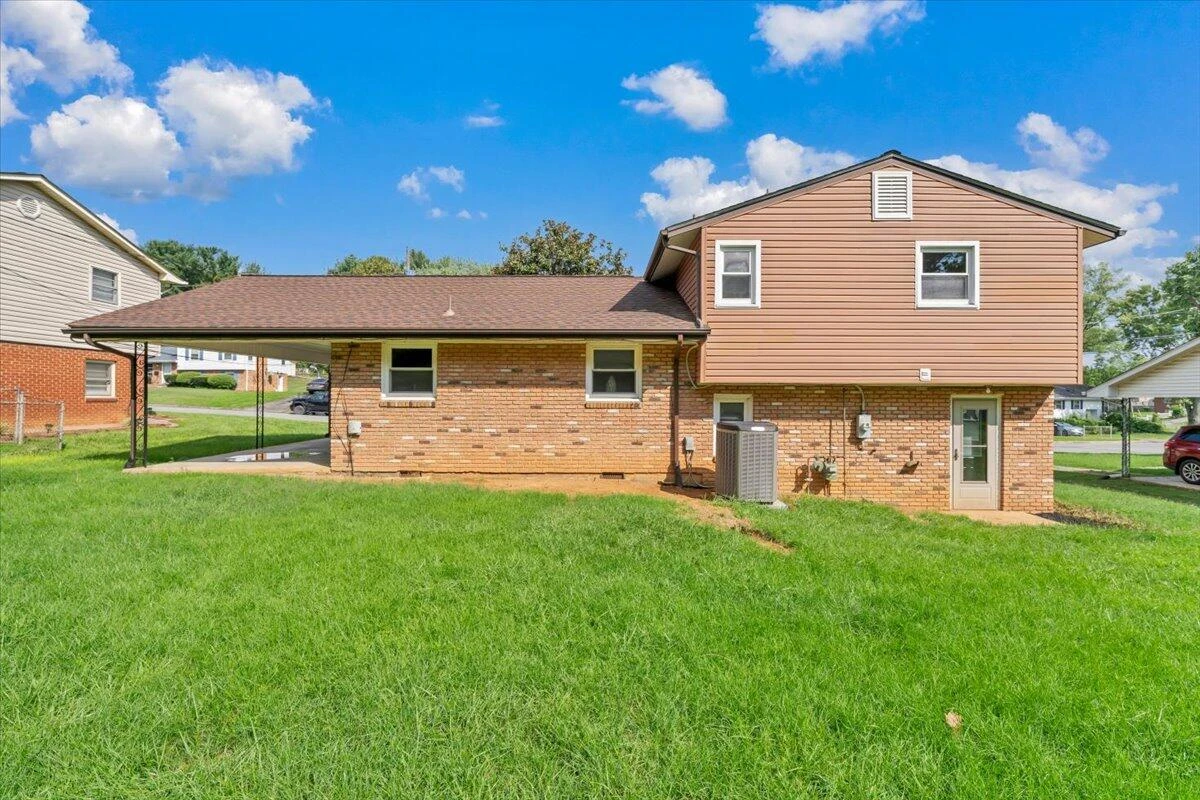 3127 Kershaw RD NW - Photo 31