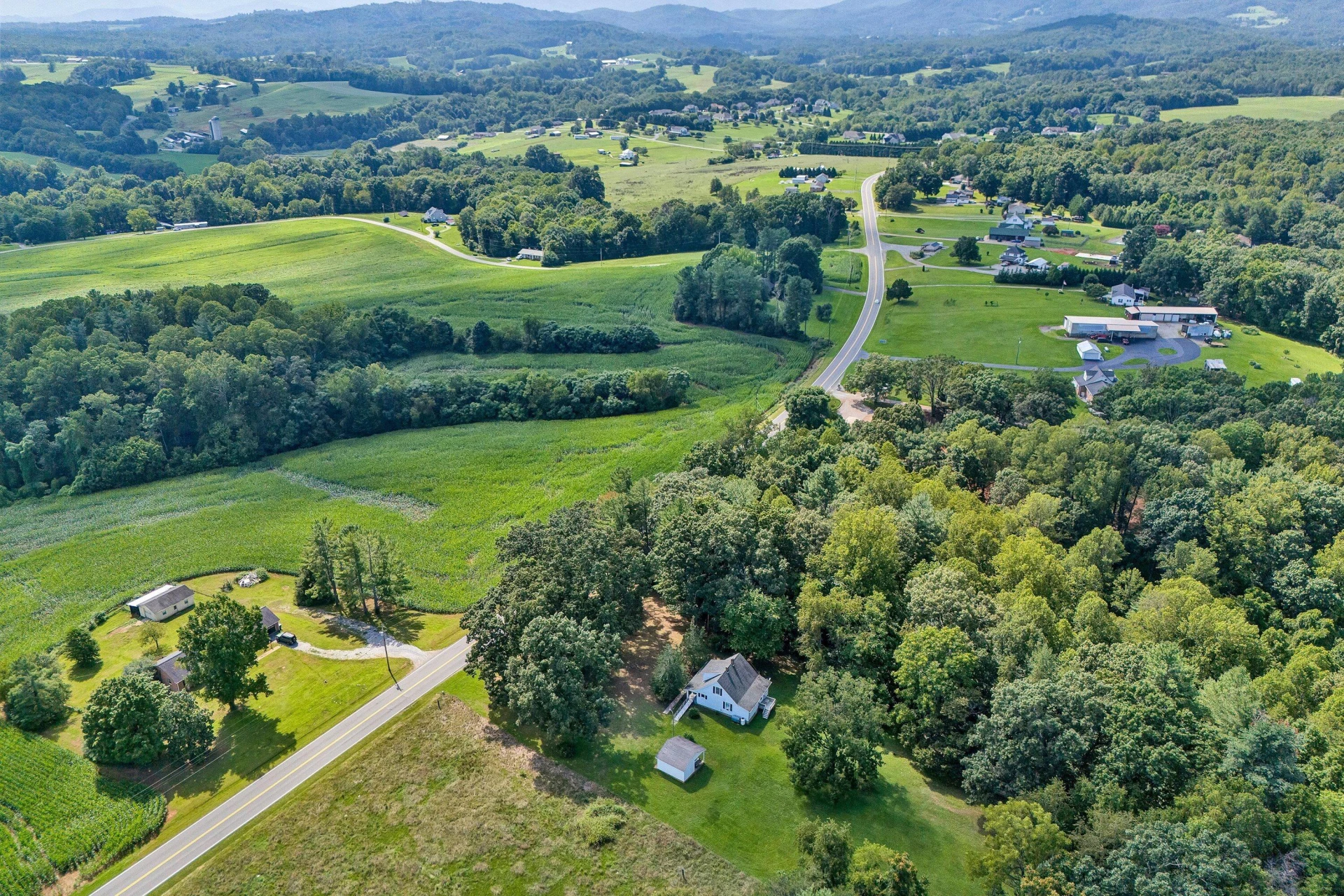 6258 Grassy Hill RD - Photo 33