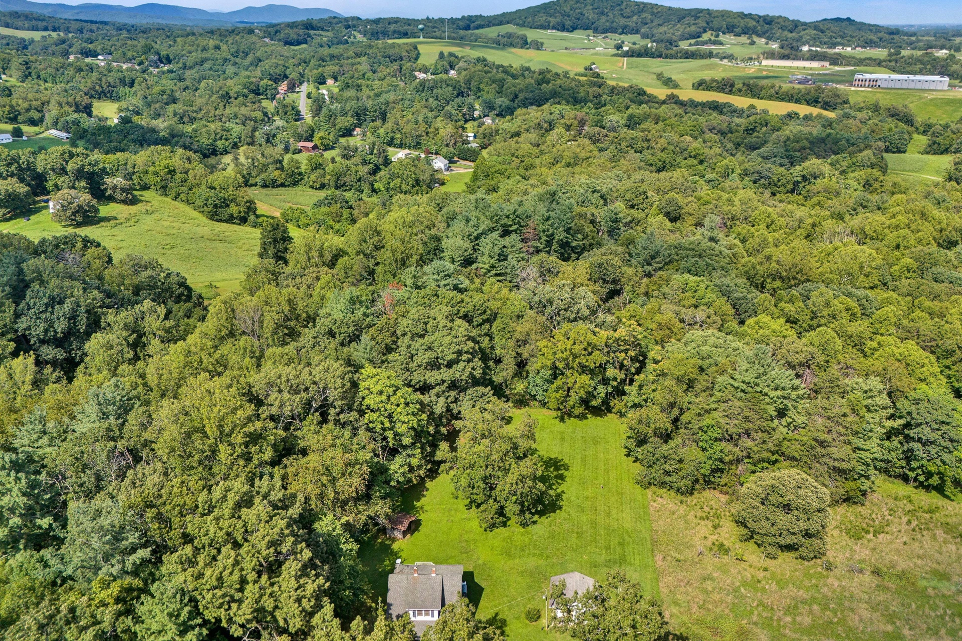 6258 Grassy Hill RD - Photo 36