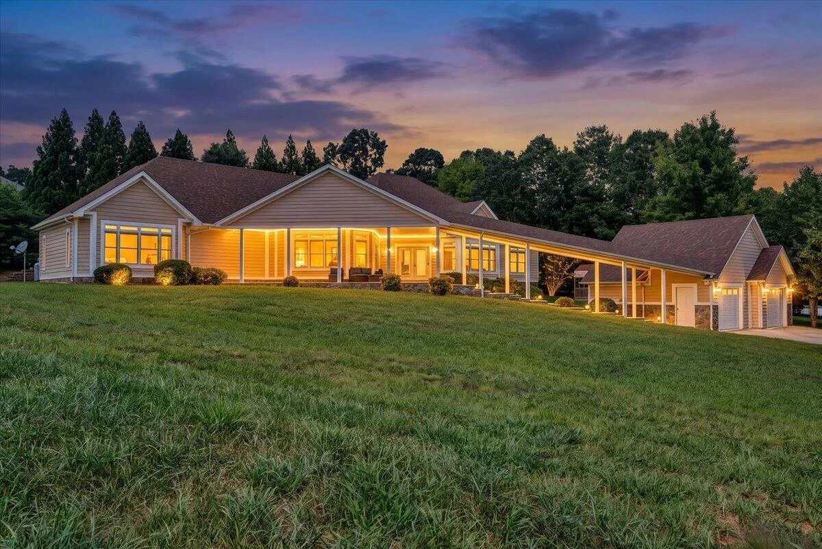 537 Calypso RD - Photo 7