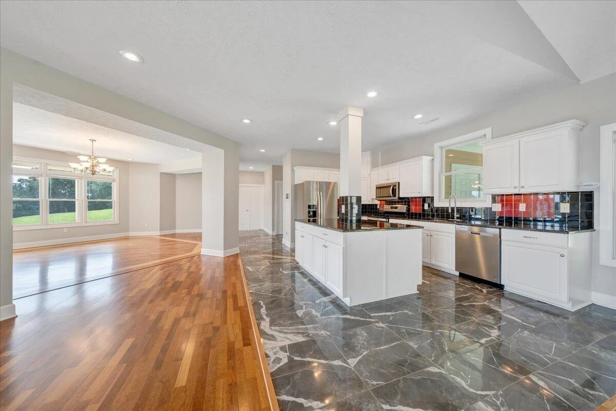 537 Calypso RD - Photo 18