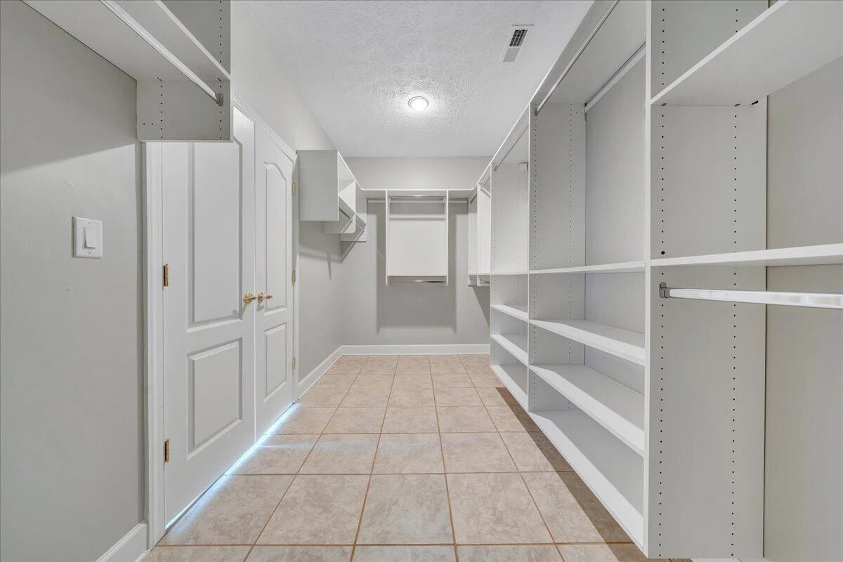 537 Calypso RD - Photo 24