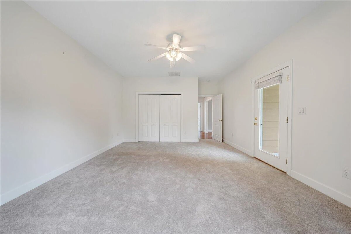537 Calypso RD - Photo 32