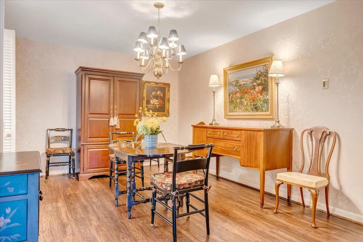 2151 Broadway AVE SW ##16 - Photo 8