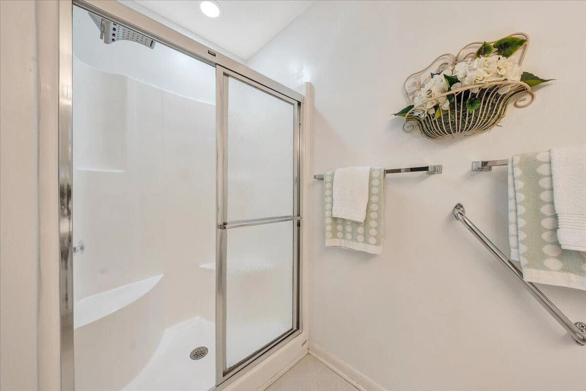 2151 Broadway AVE SW ##16 - Photo 20