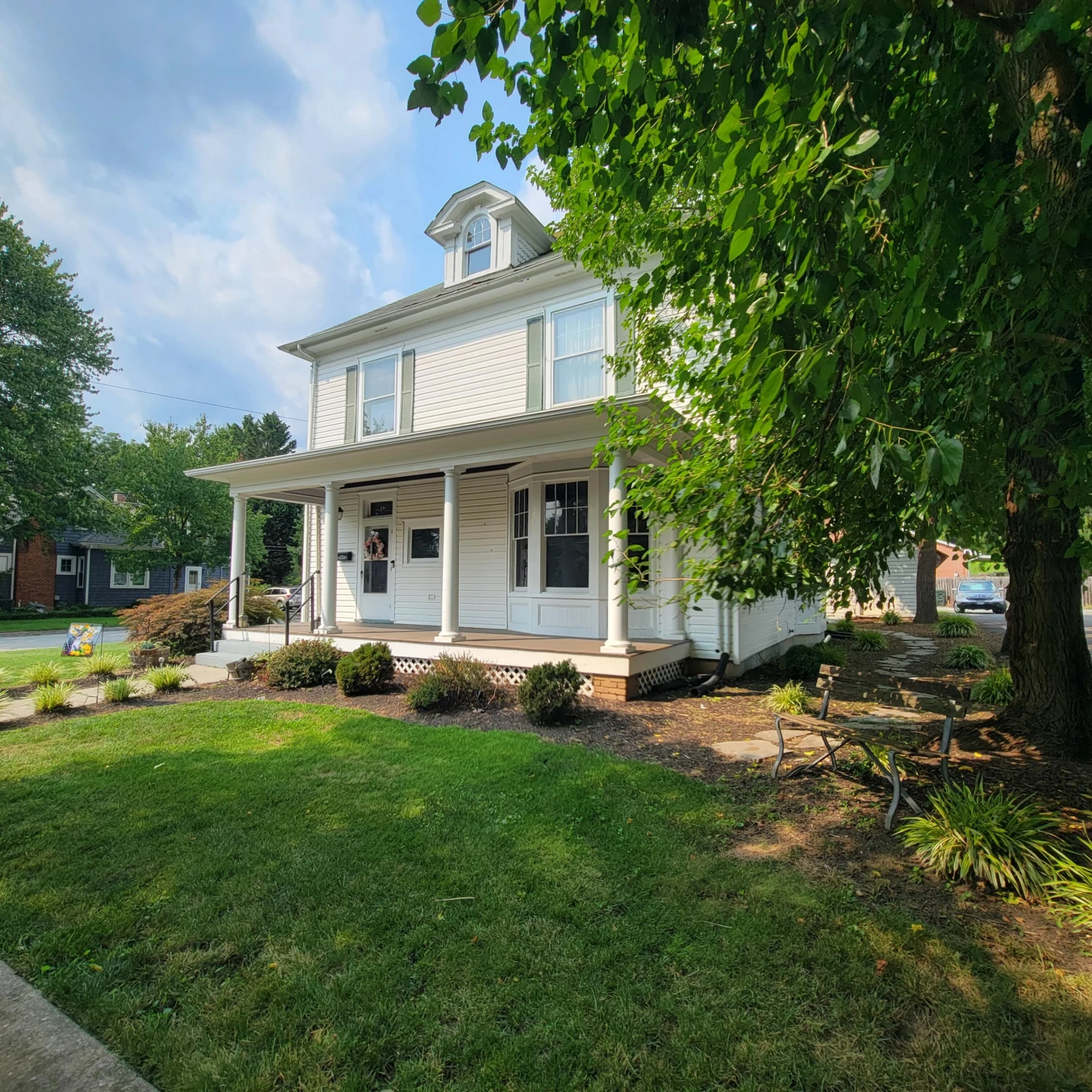501 Roanoke BLVD - Photo 3