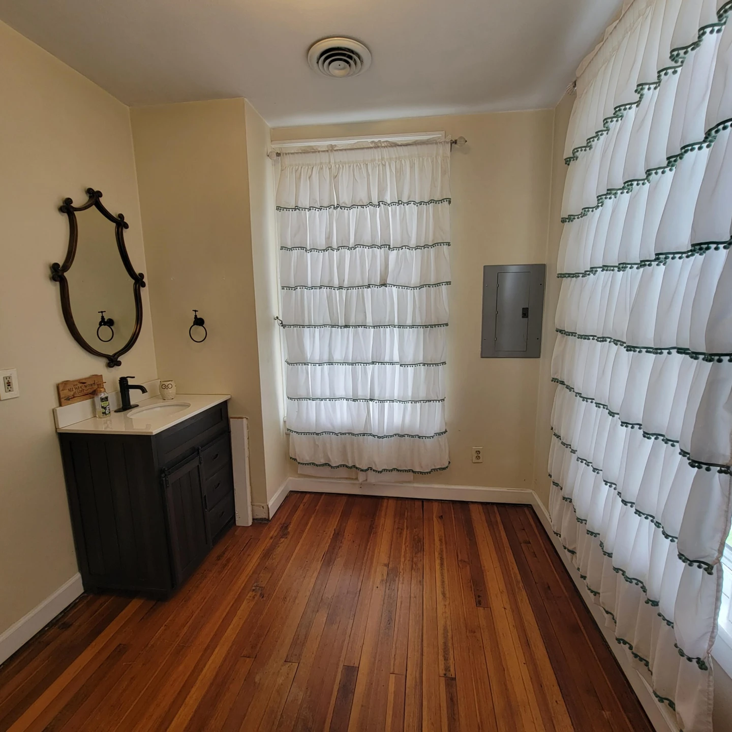 501 Roanoke BLVD - Photo 19