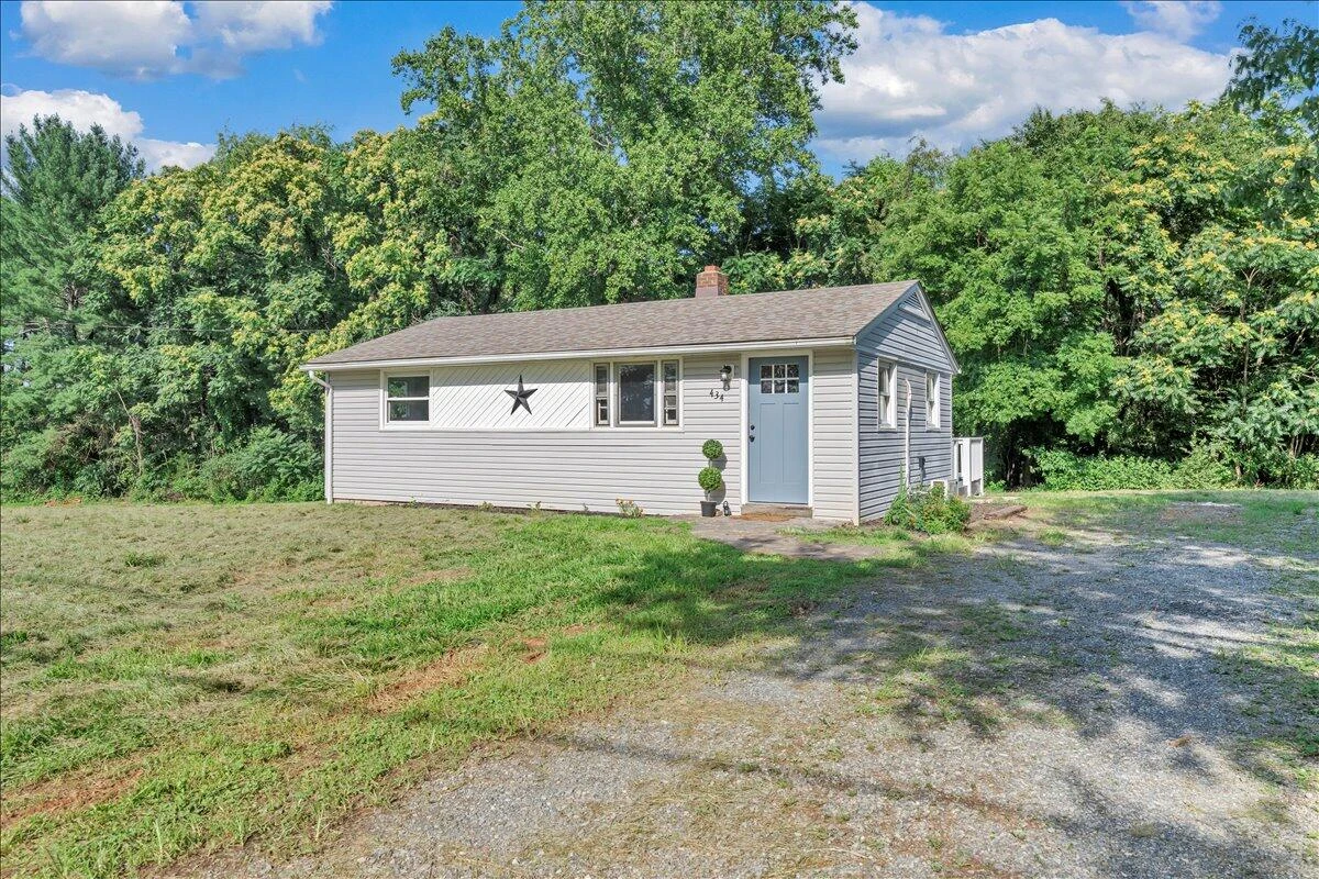 434 Wrays Chapel RD - Photo 2