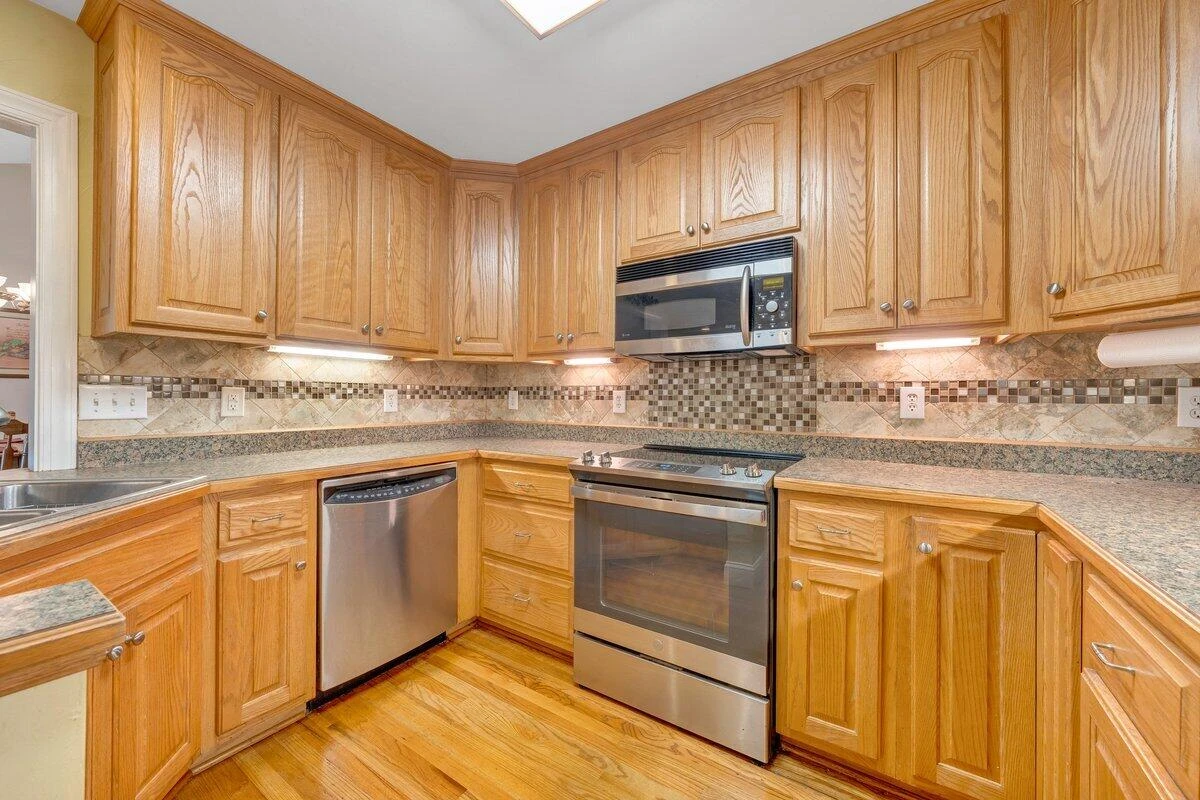 2655 Rutrough RD SE - Photo 11
