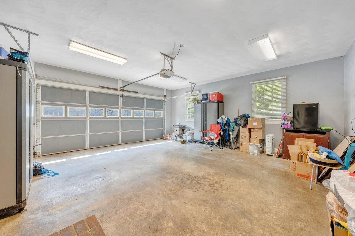 2655 Rutrough RD SE - Photo 34