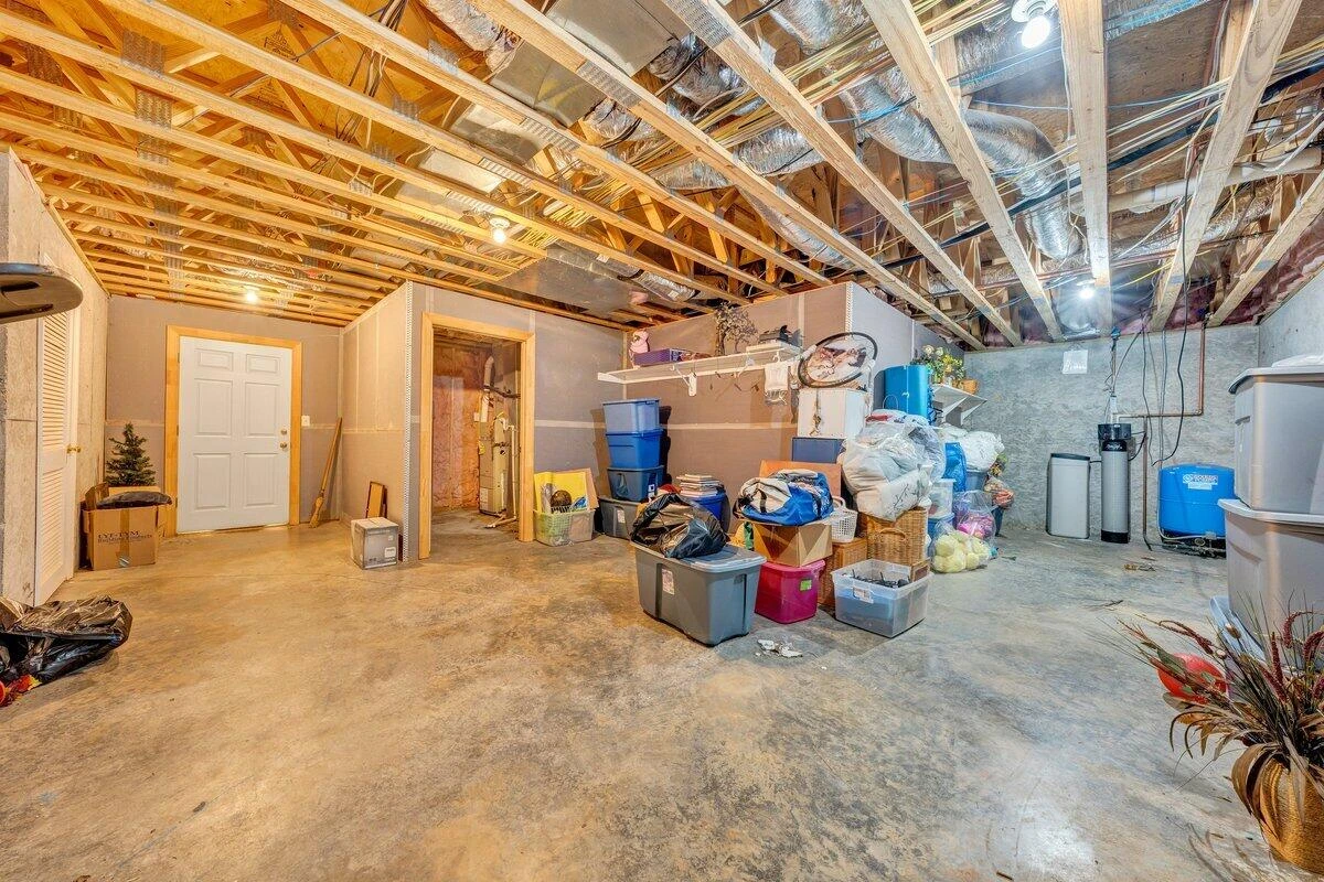 2655 Rutrough RD SE - Photo 35
