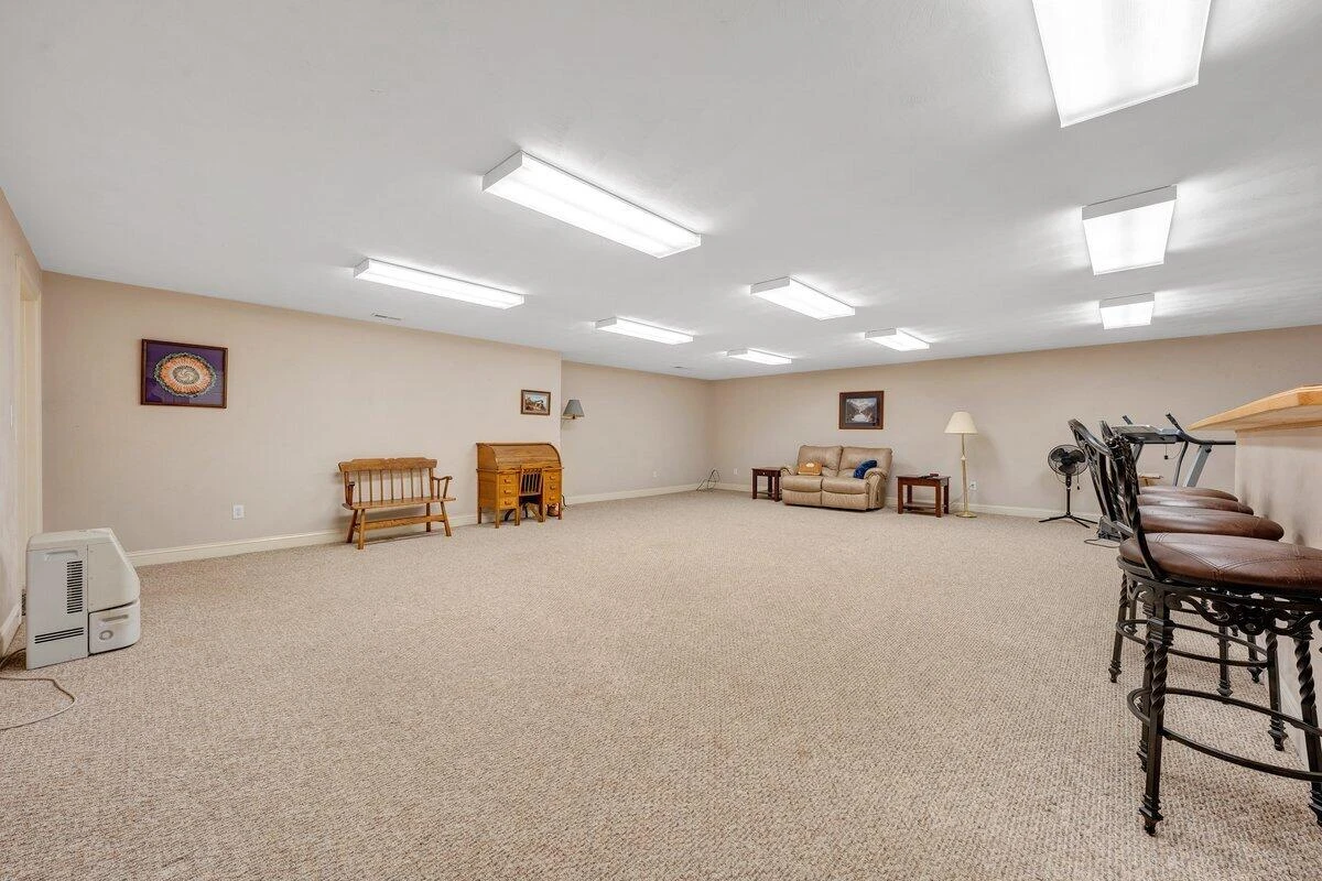 2655 Rutrough RD SE - Photo 40