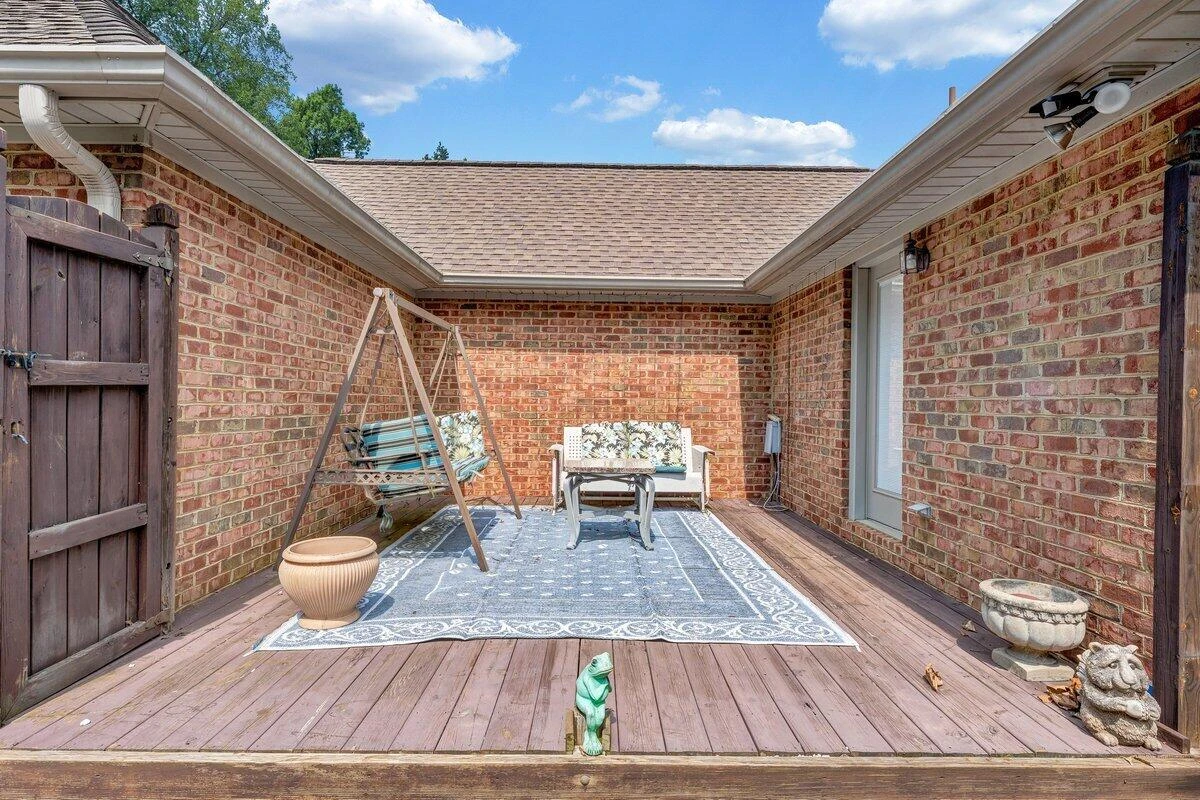 2655 Rutrough RD SE - Photo 52