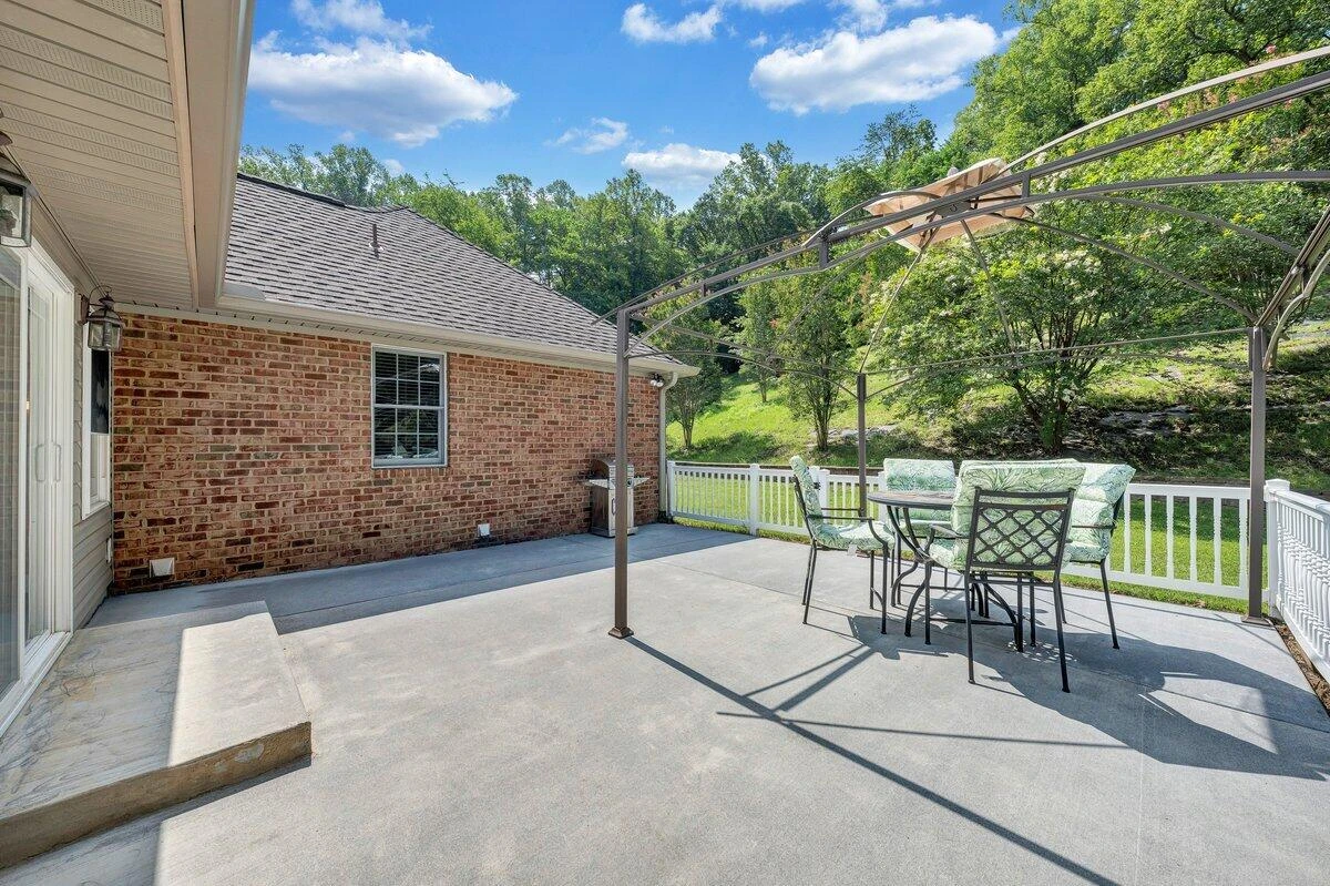 2655 Rutrough RD SE - Photo 55