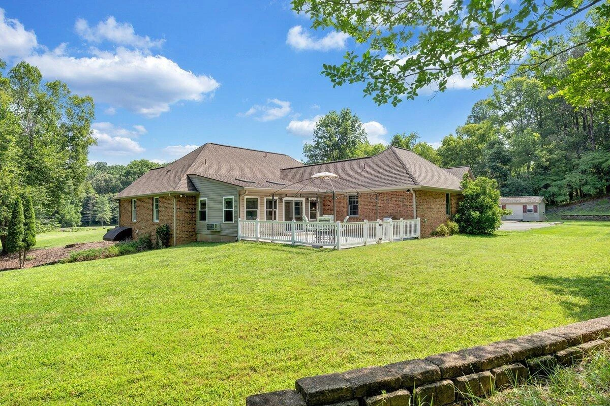 2655 Rutrough RD SE - Photo 57