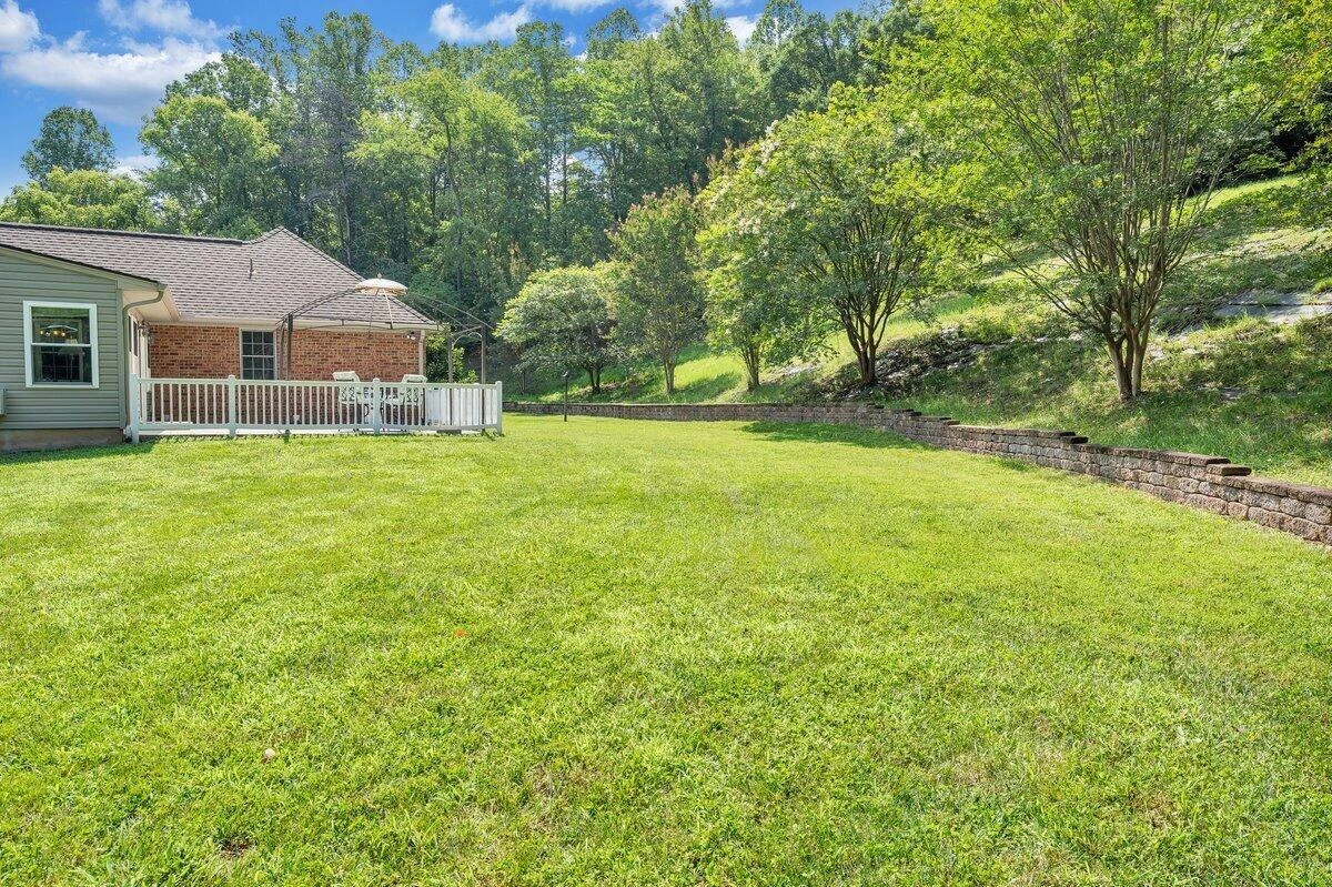 2655 Rutrough RD SE - Photo 58