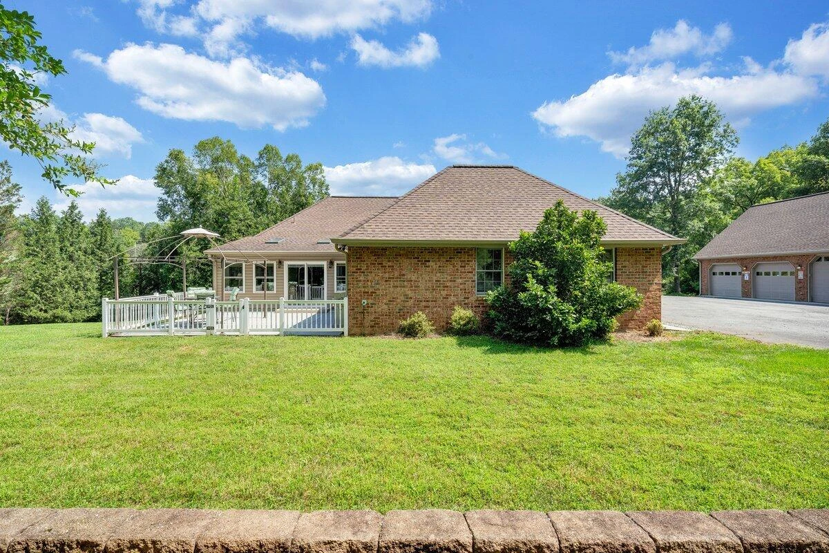 2655 Rutrough RD SE - Photo 59