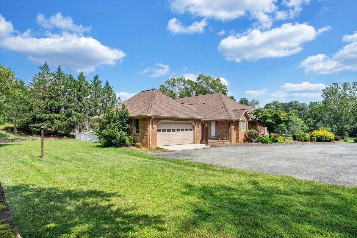 2655 Rutrough RD SE - Photo 60