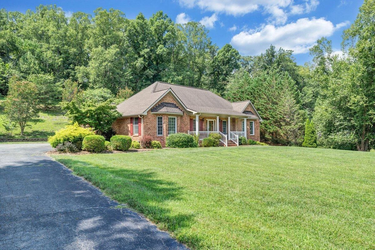 2655 Rutrough RD SE - Photo 62