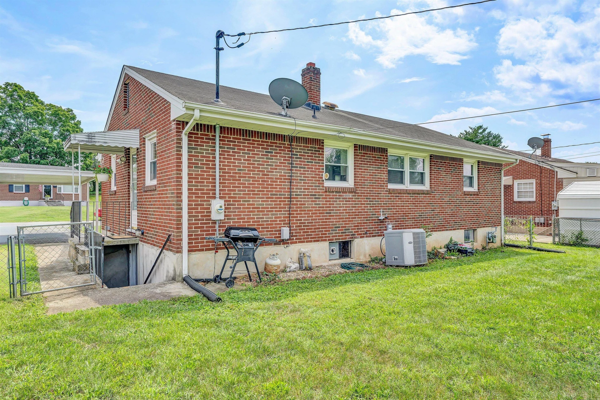 723 Fenwick DR - Photo 26