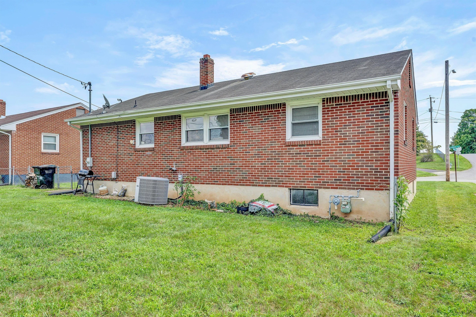723 Fenwick DR - Photo 28