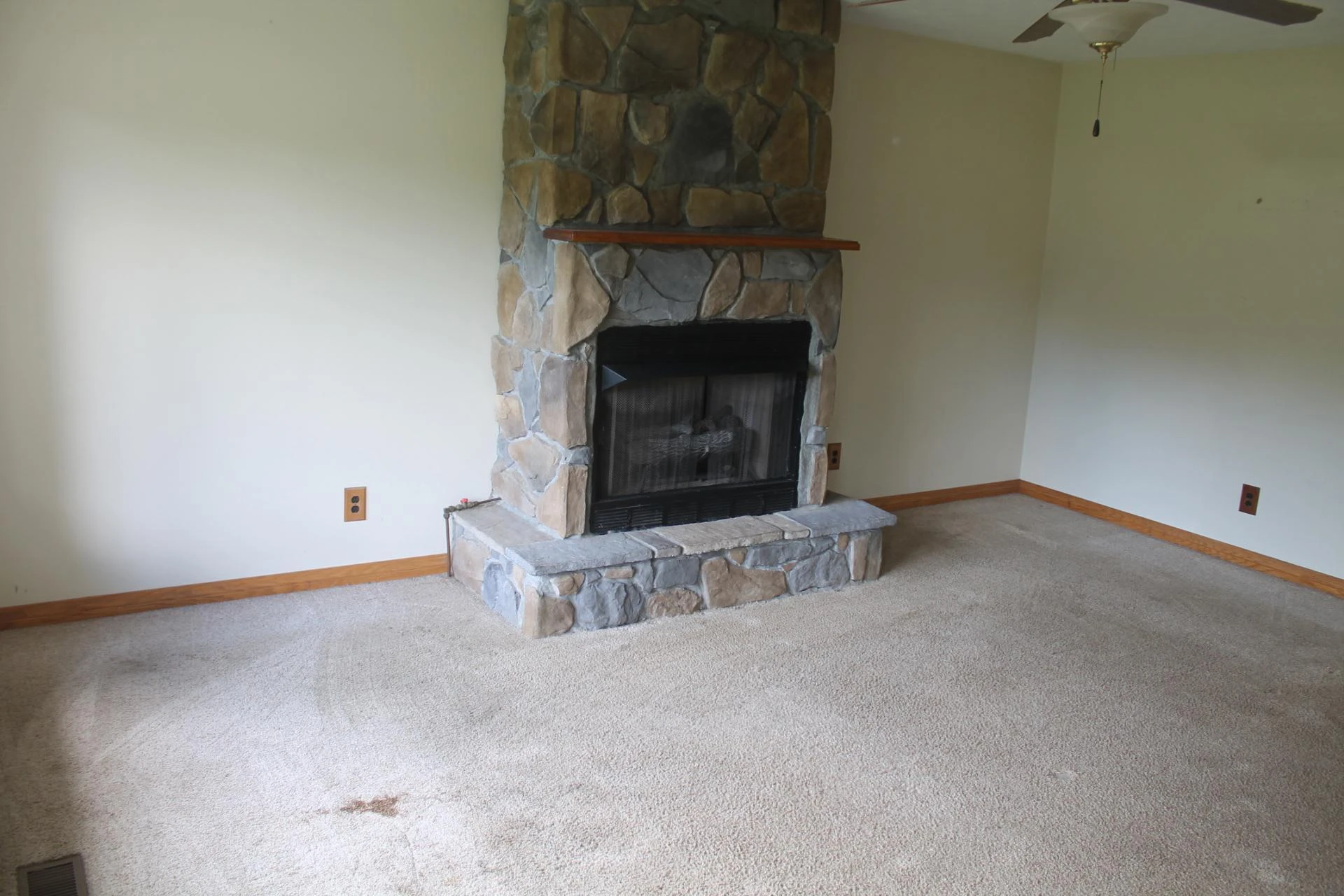 114 Cliffview DR - Photo 6