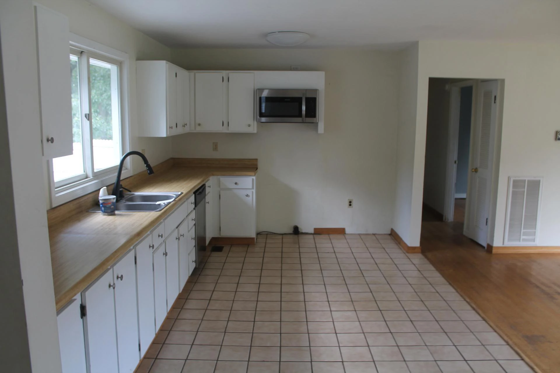 114 Cliffview DR - Photo 8