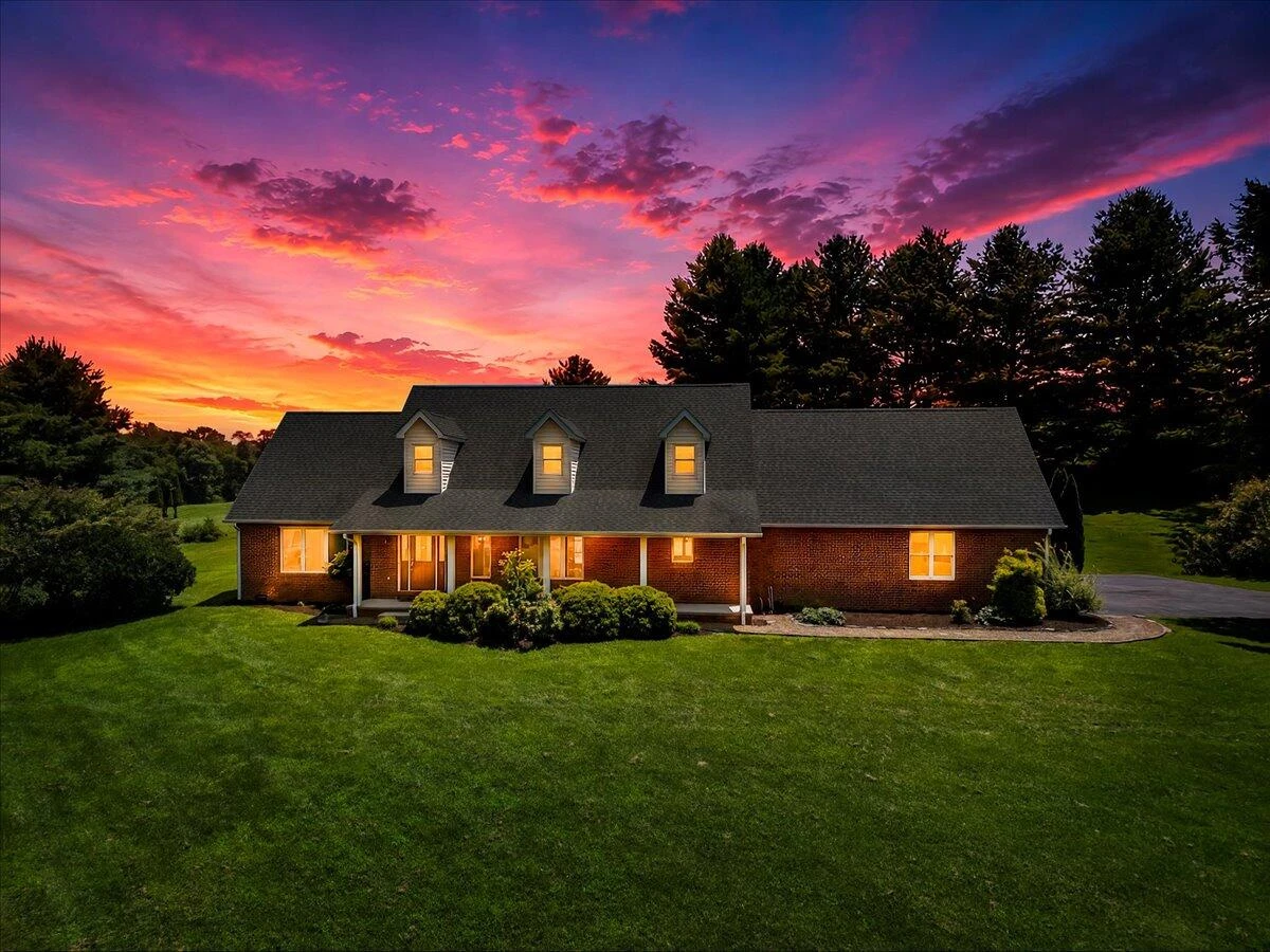 209 Phlegar Hill RD NE - Photo 2