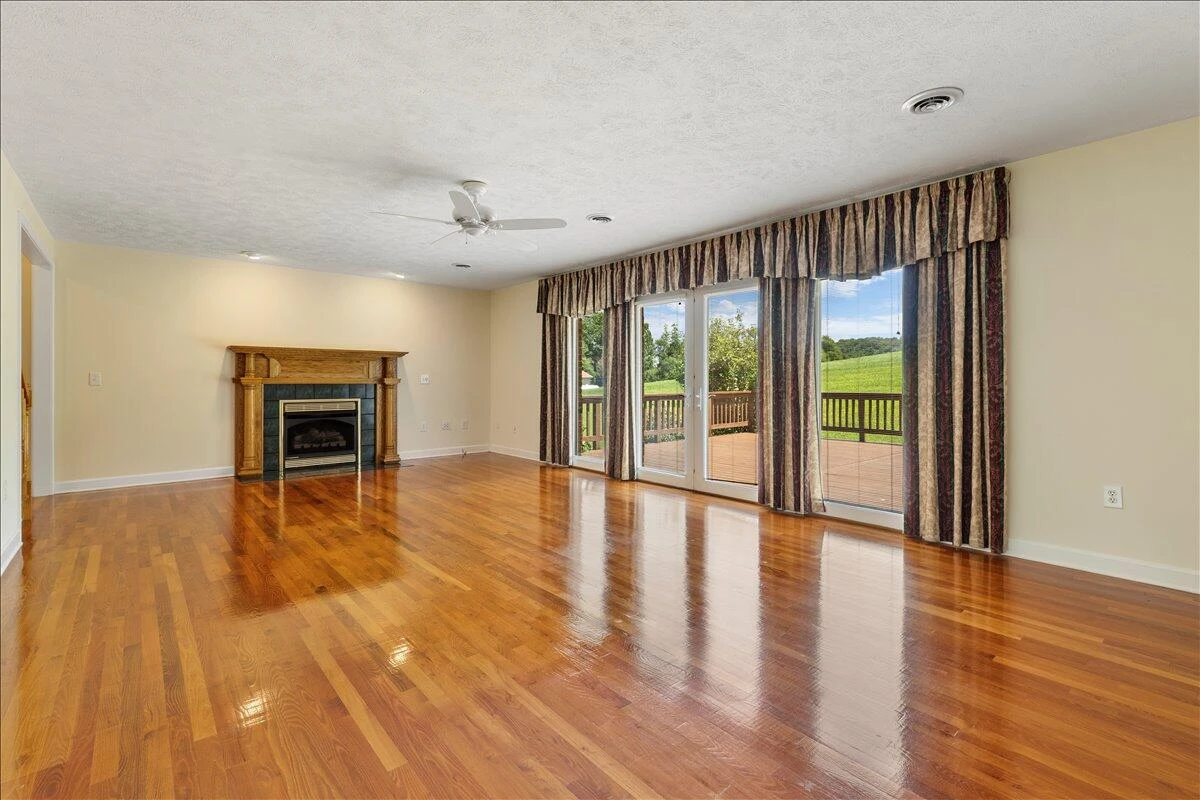 209 Phlegar Hill RD NE - Photo 19