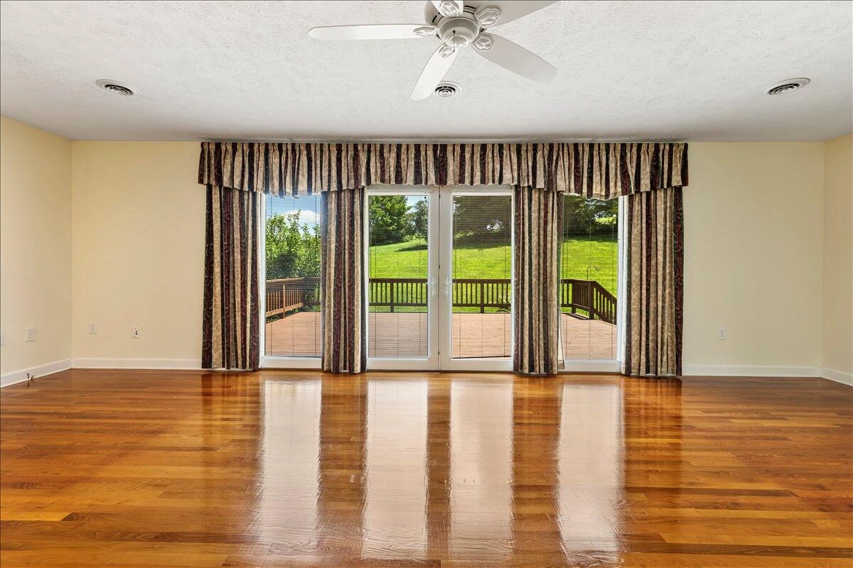 209 Phlegar Hill RD NE - Photo 20