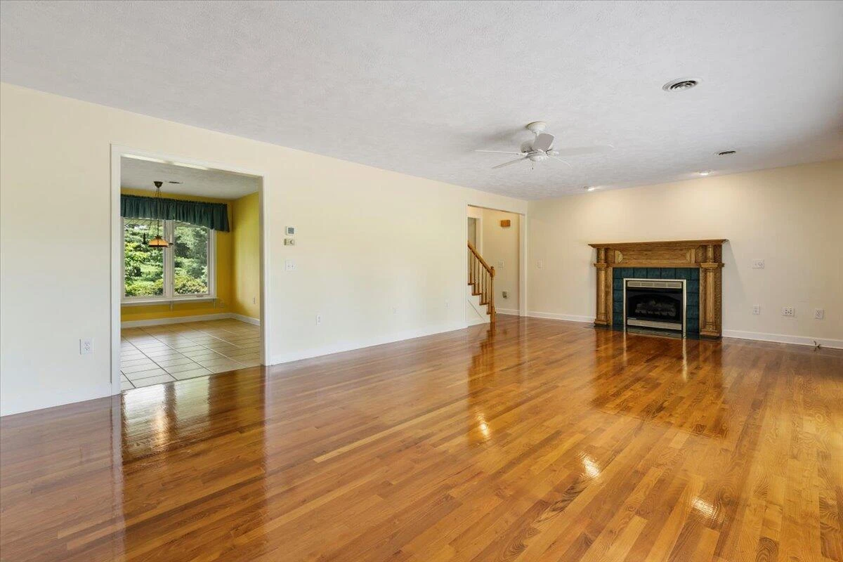 209 Phlegar Hill RD NE - Photo 21