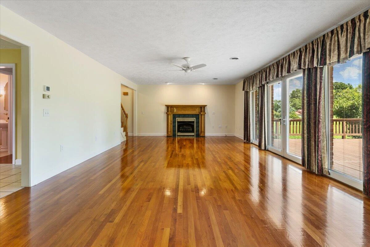 209 Phlegar Hill RD NE - Photo 22
