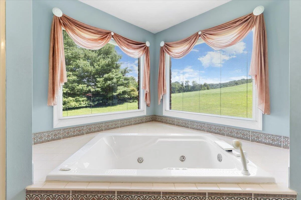 209 Phlegar Hill RD NE - Photo 30