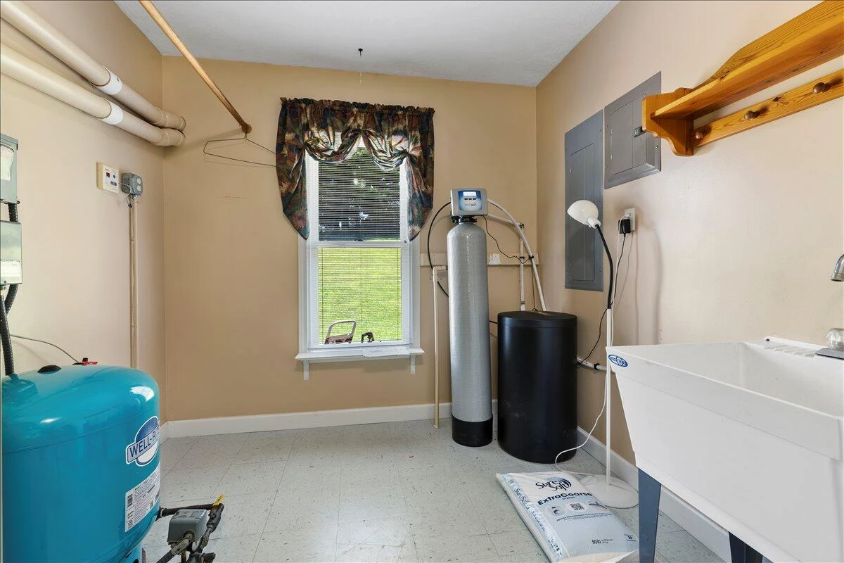 209 Phlegar Hill RD NE - Photo 37