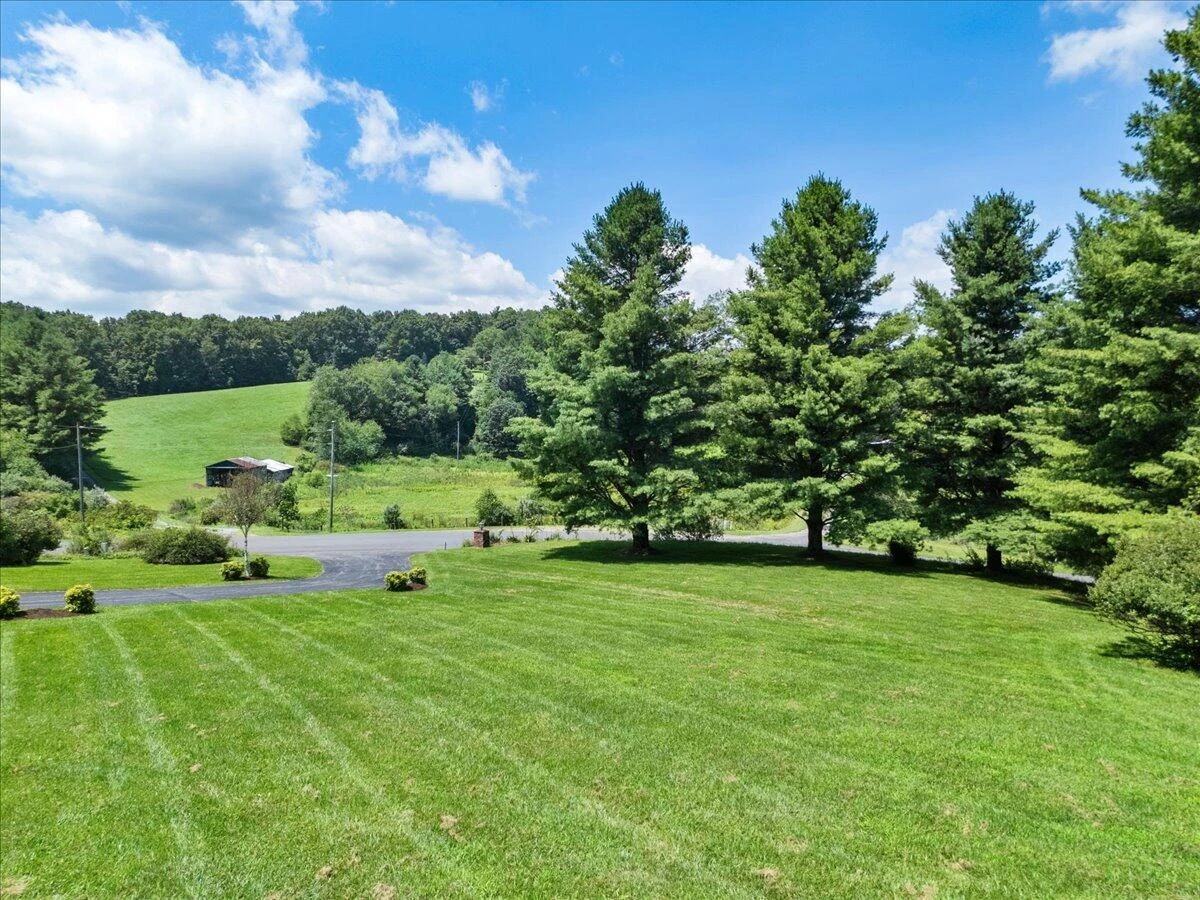 209 Phlegar Hill RD NE - Photo 61