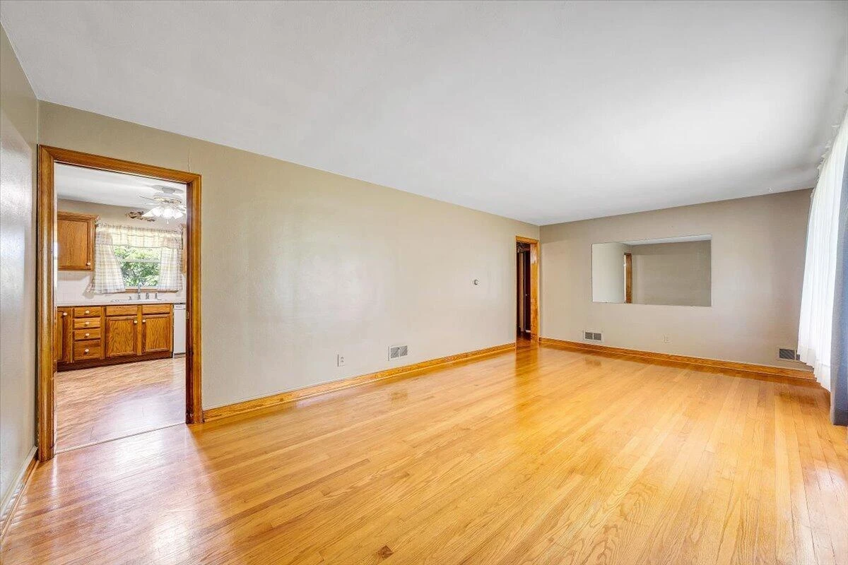 180 Blue Ridge DR - Photo 2
