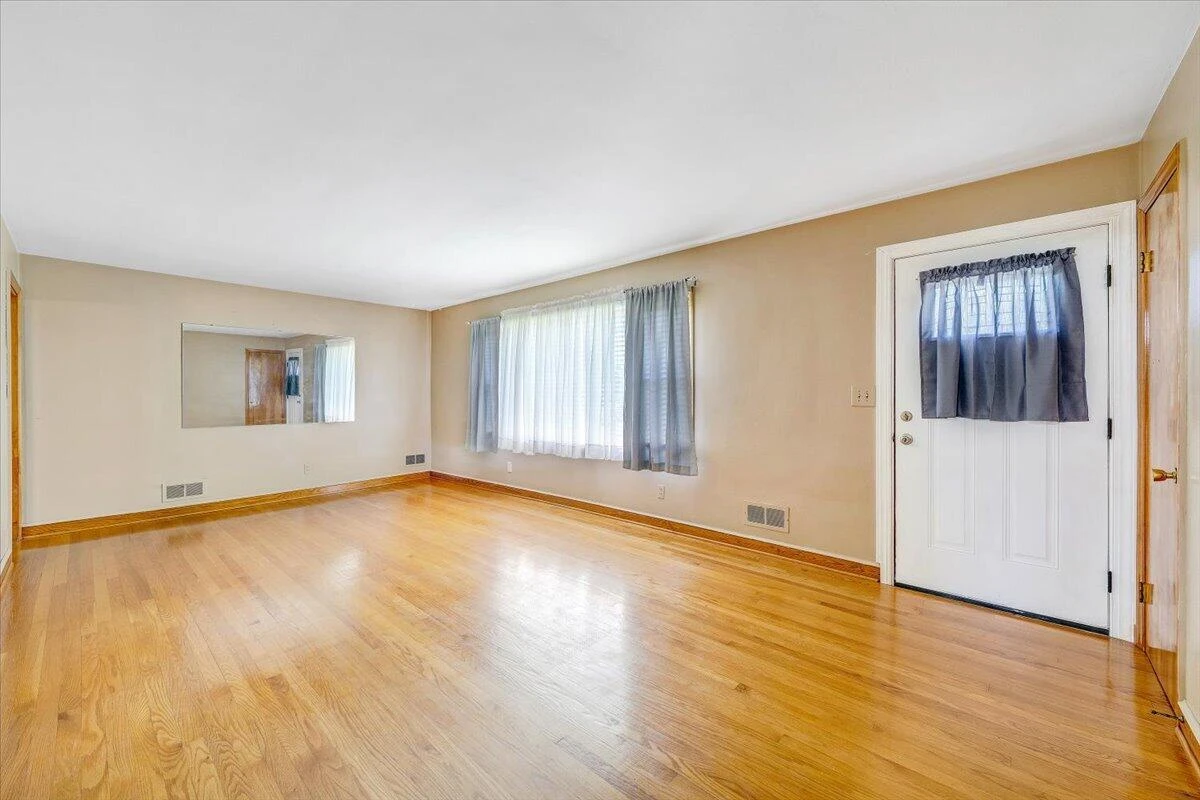 180 Blue Ridge DR - Photo 3
