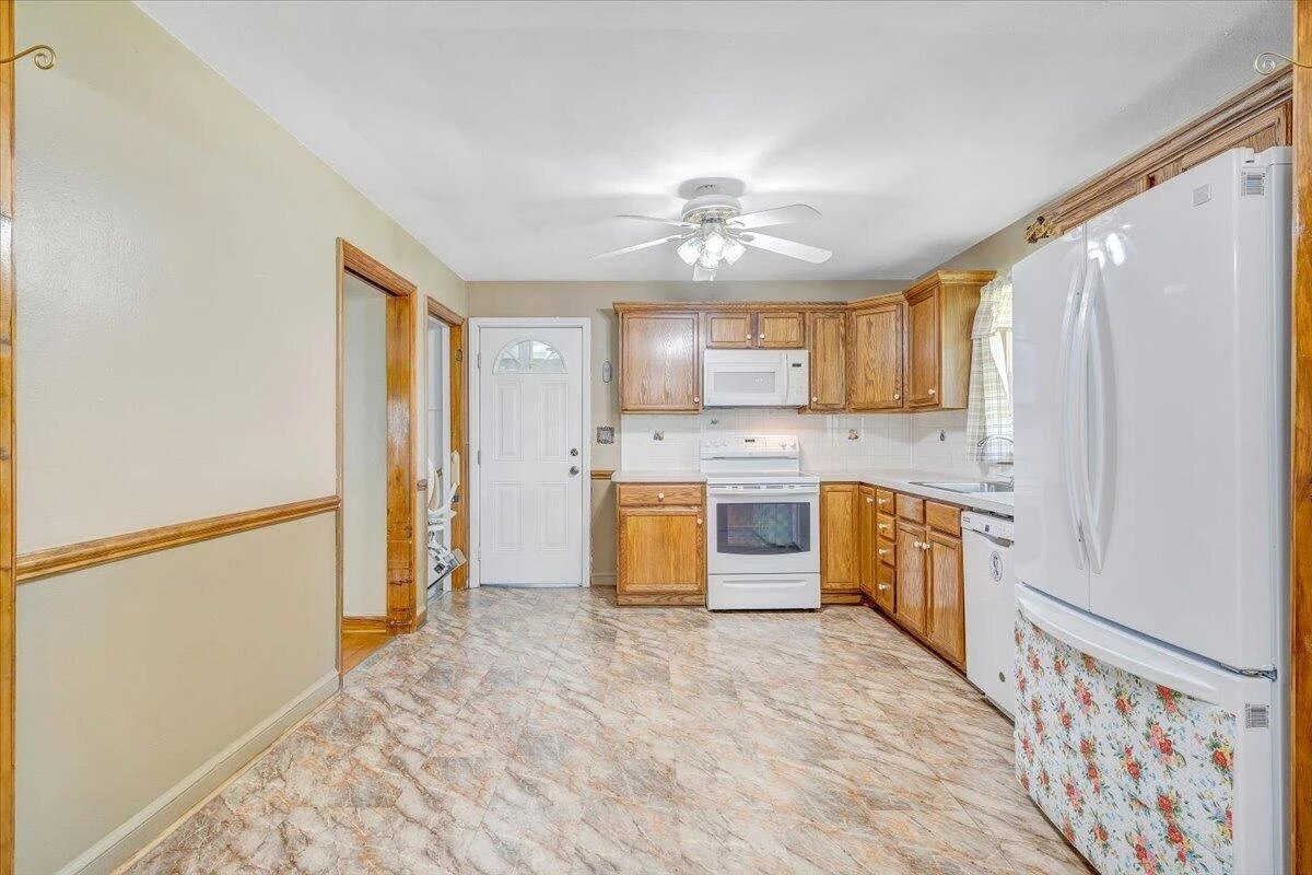 180 Blue Ridge DR - Photo 8