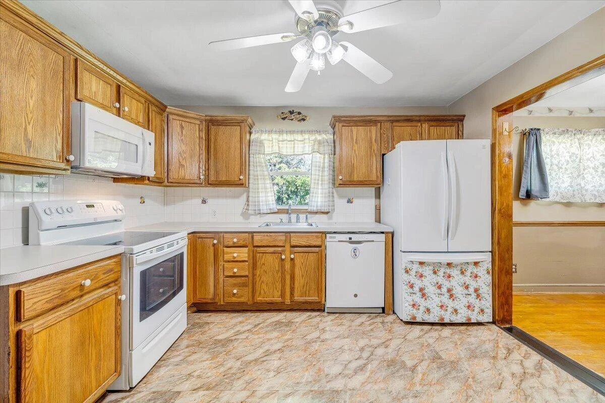 180 Blue Ridge DR - Photo 10