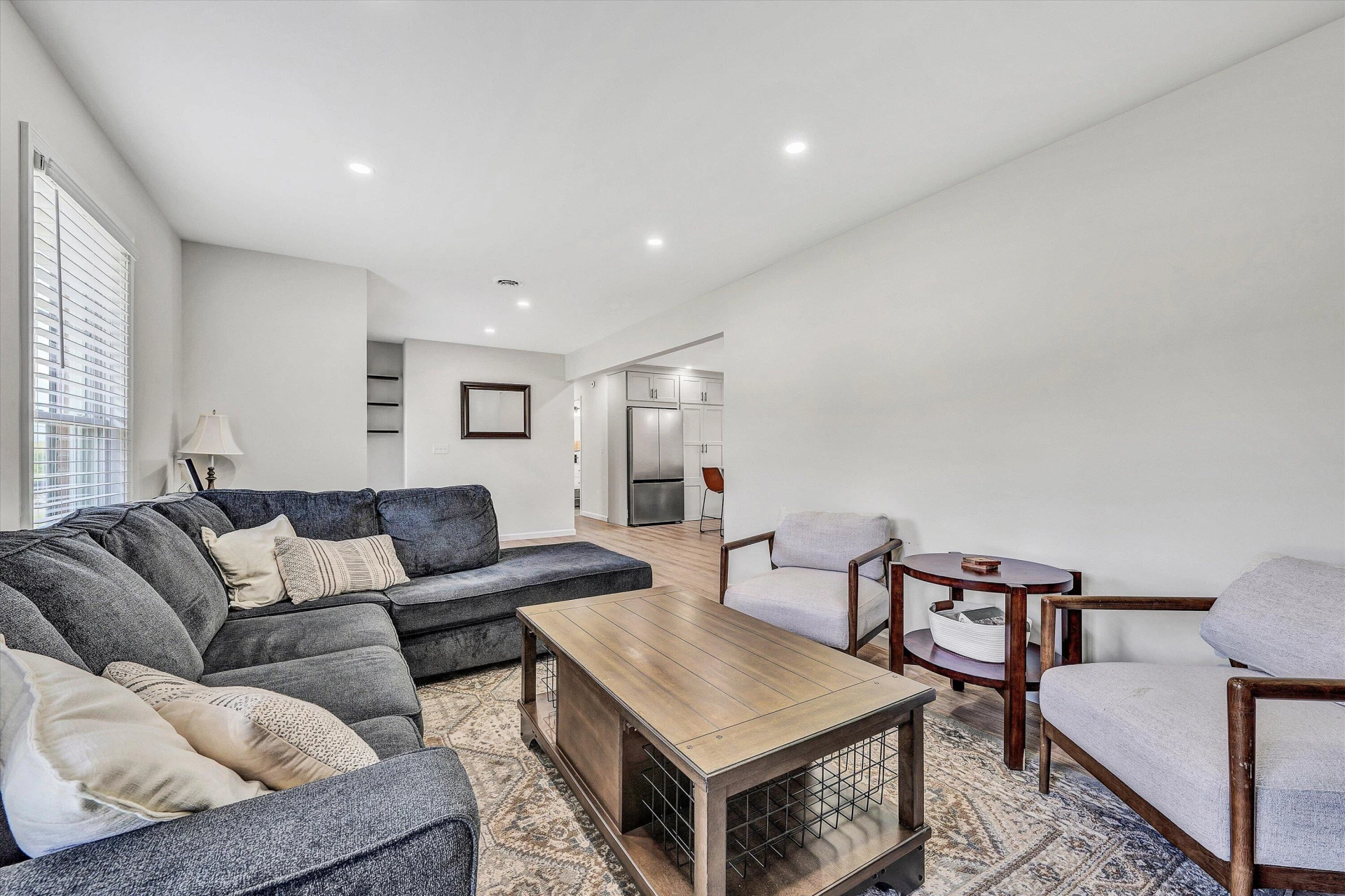 400 Redwood RD - Photo 6
