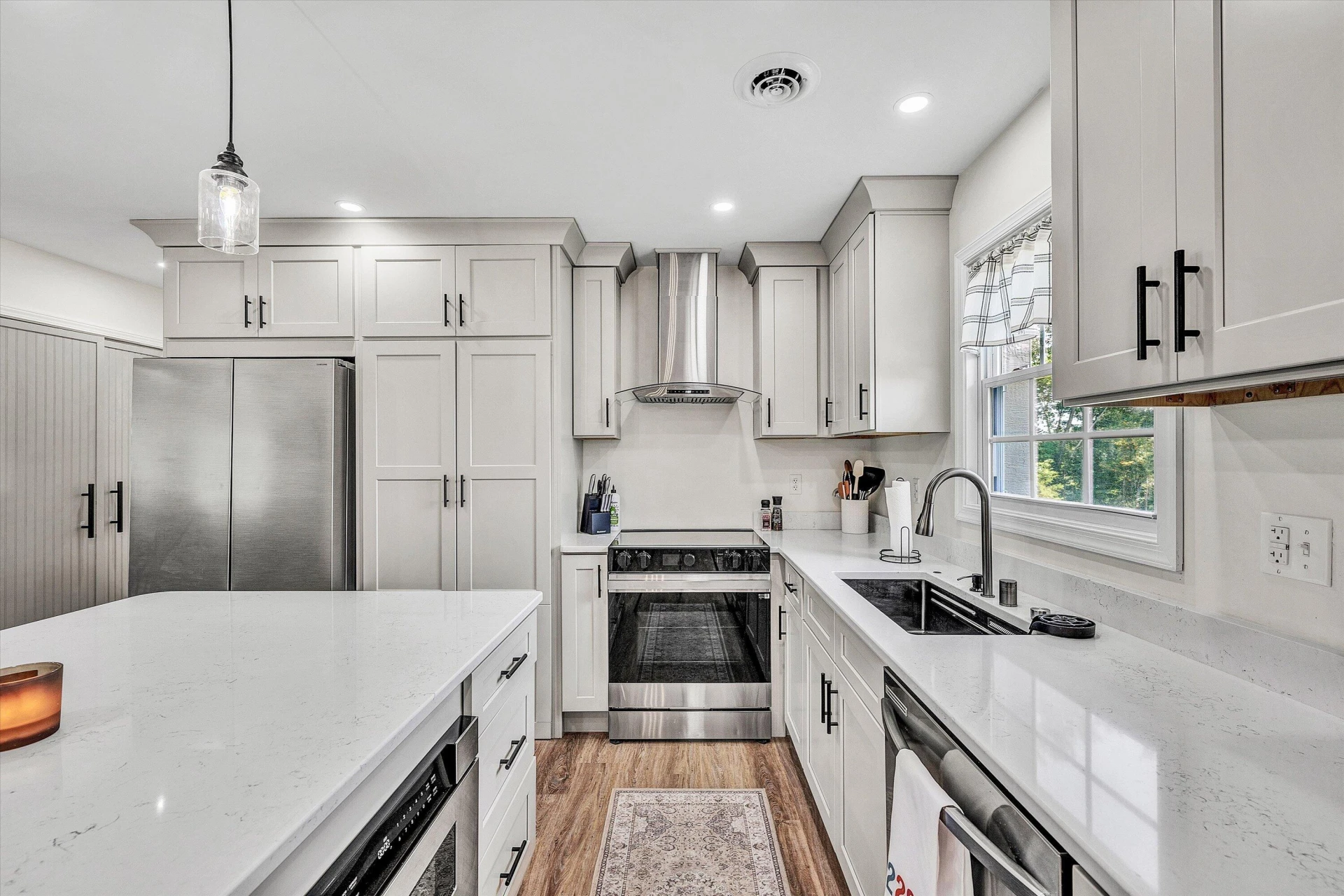 400 Redwood RD - Photo 13