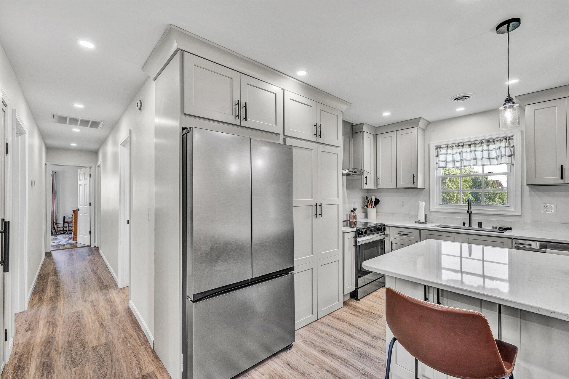 400 Redwood RD - Photo 14