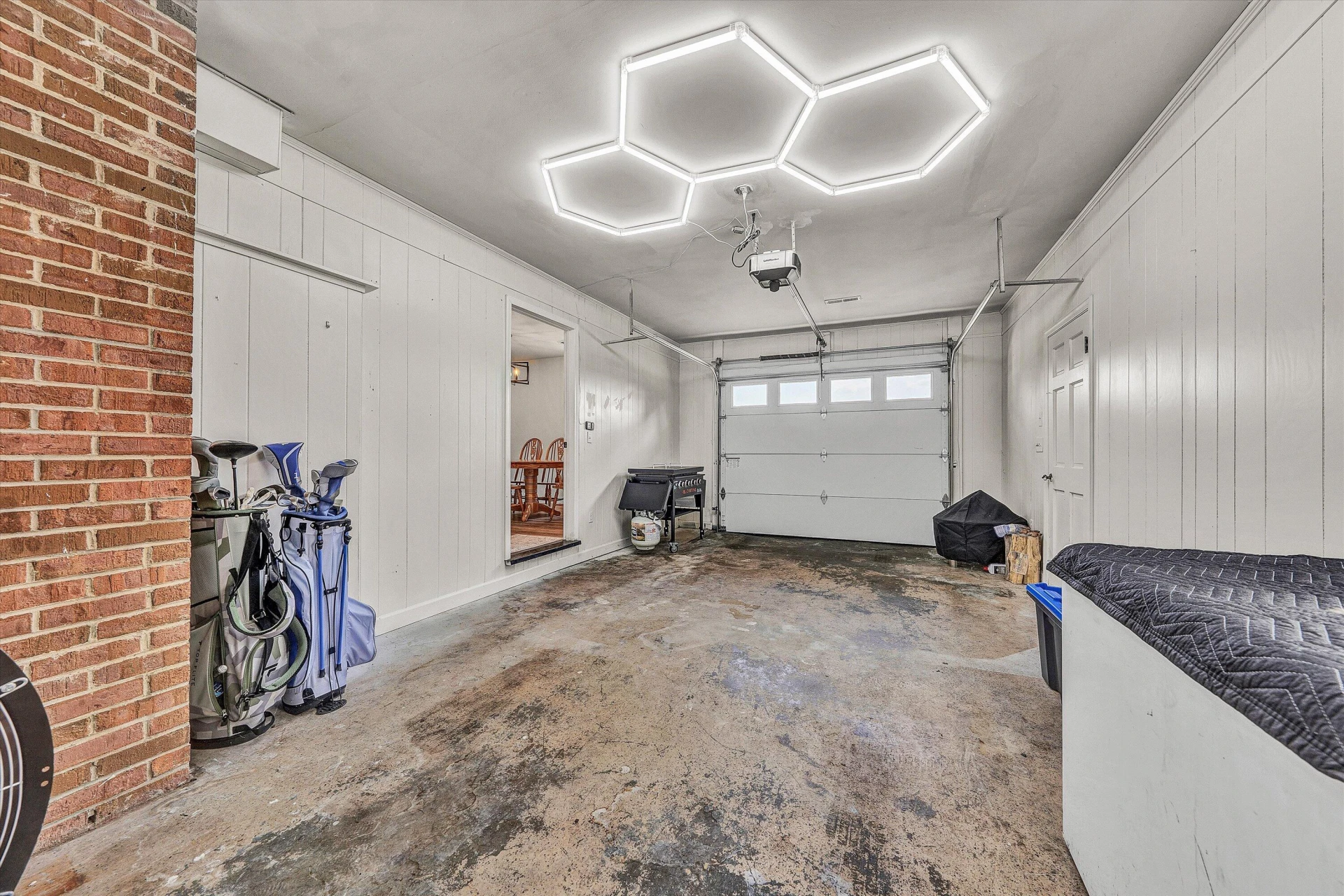 400 Redwood RD - Photo 20