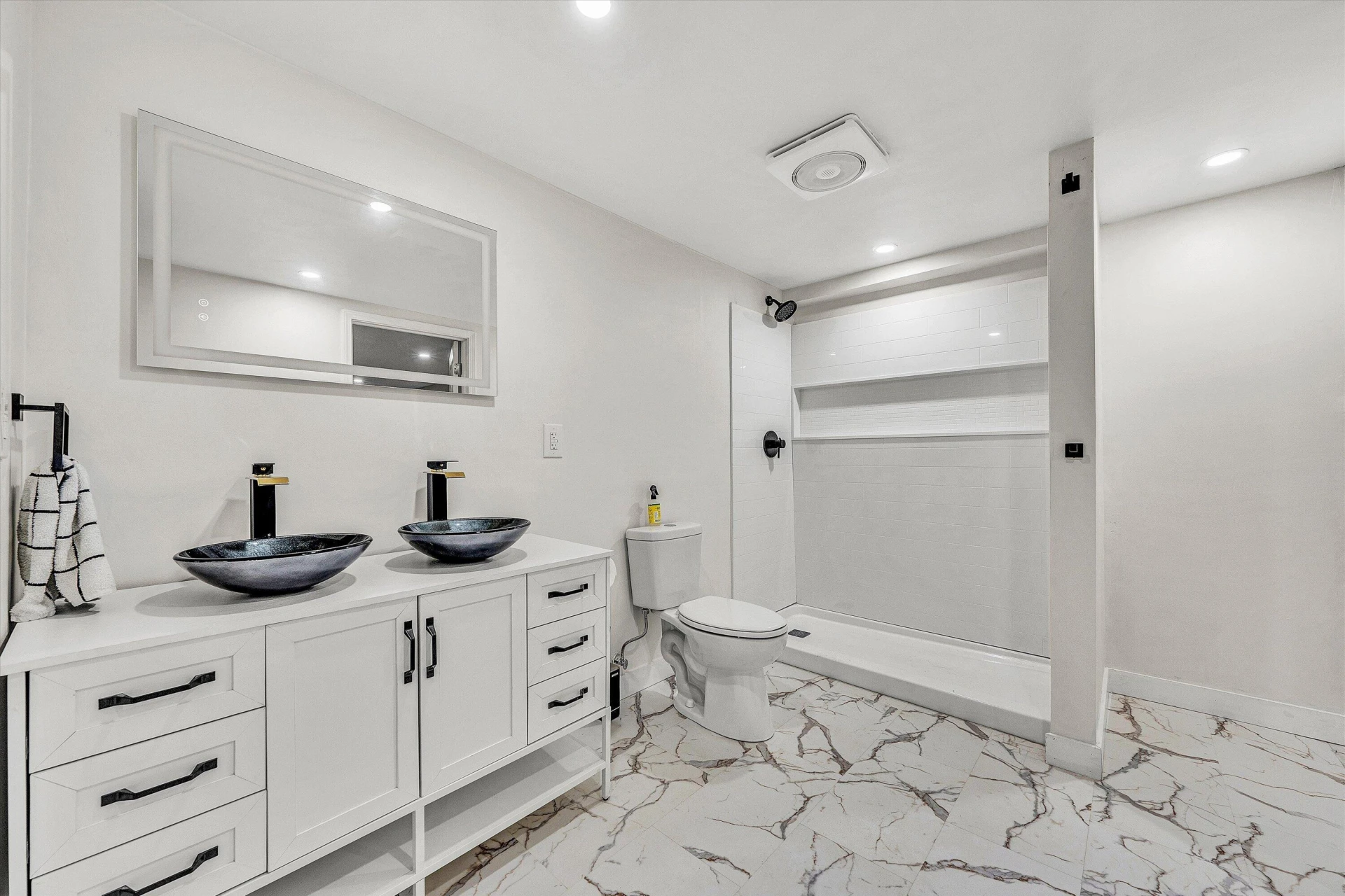 400 Redwood RD - Photo 25