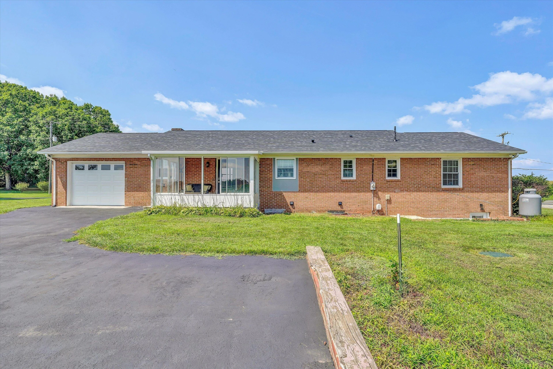 400 Redwood RD - Photo 30