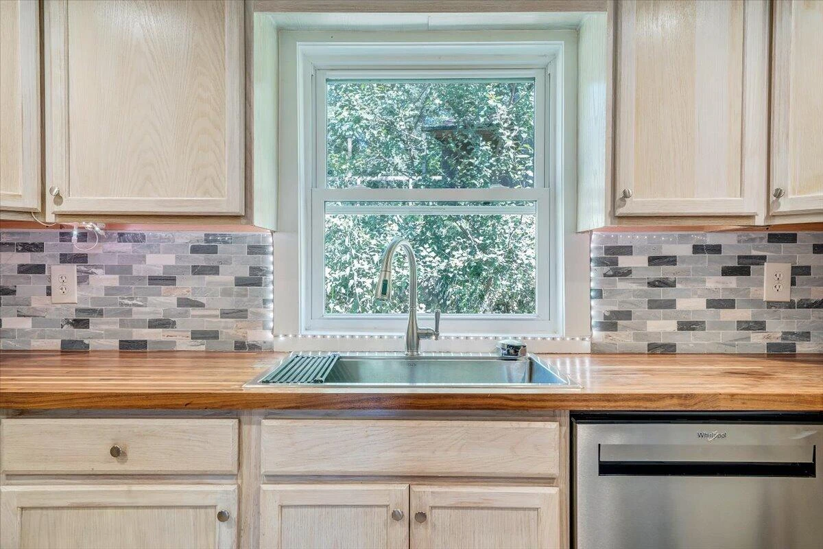 2812 Webster RD - Photo 11