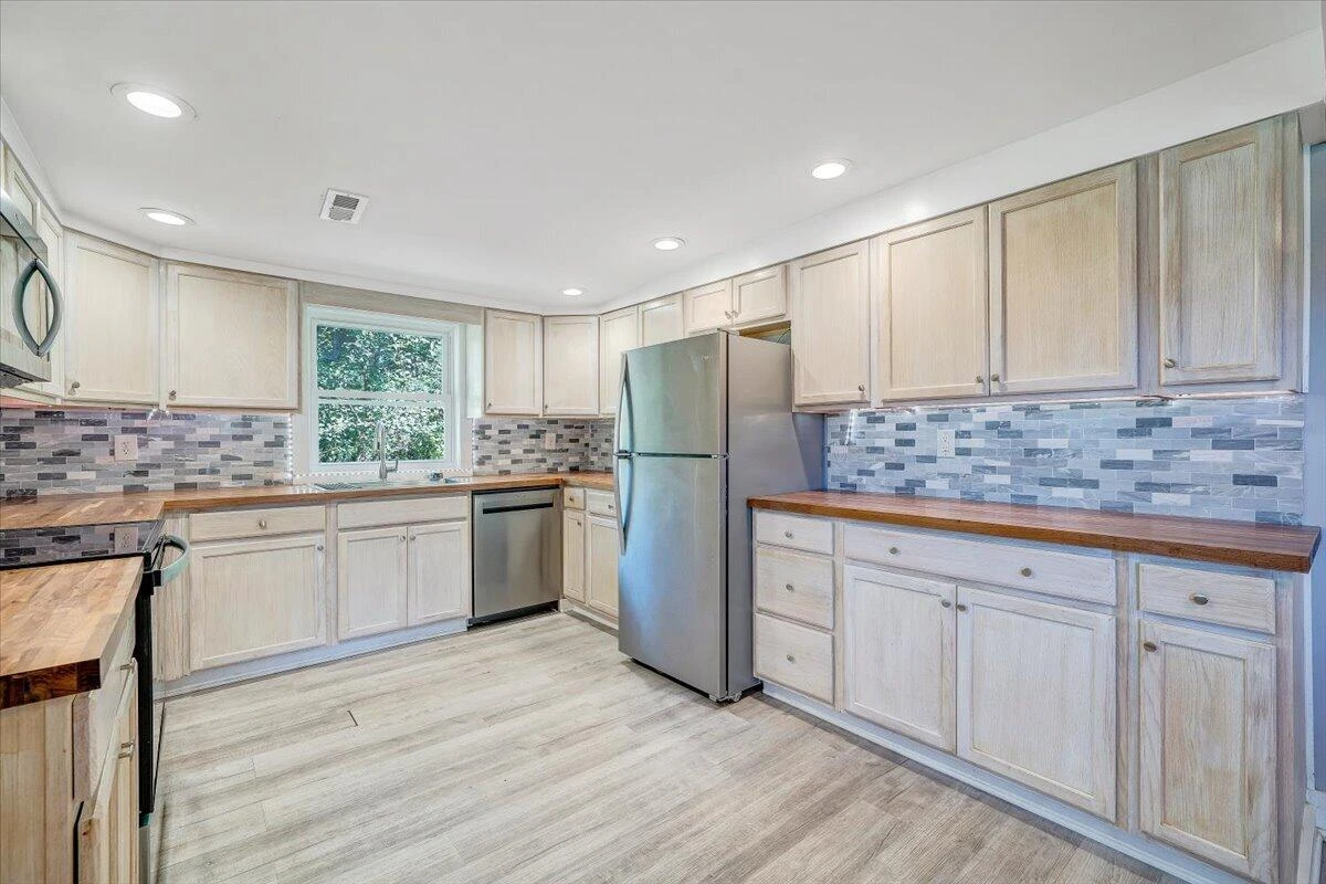 2812 Webster RD - Photo 12