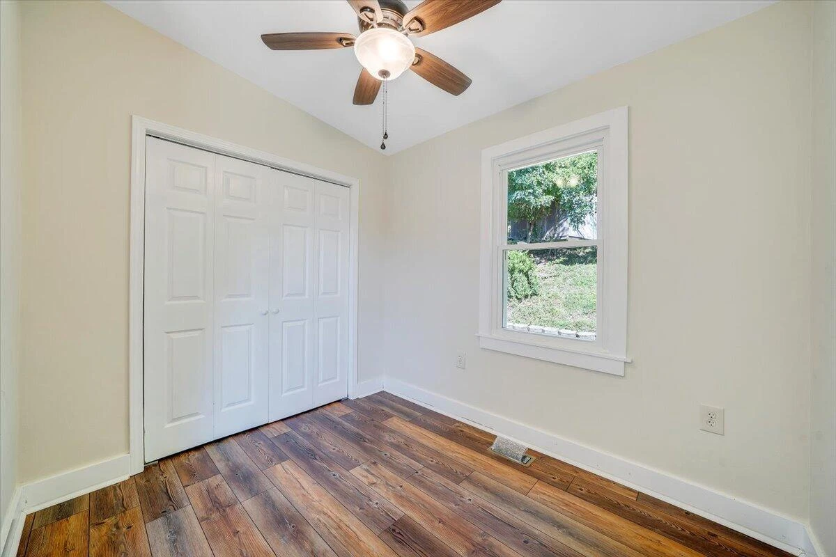 2812 Webster RD - Photo 22