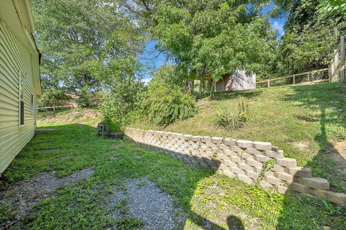 2812 Webster RD - Photo 33